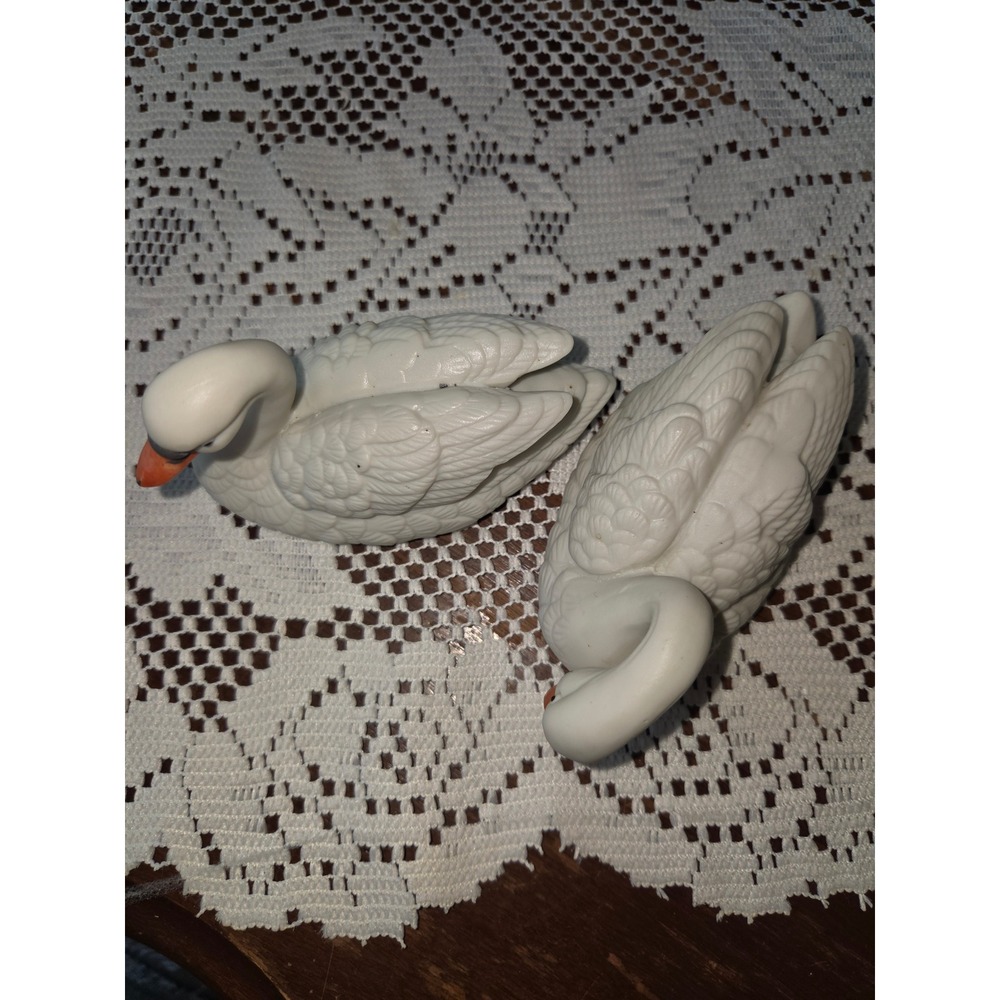 Vintage Royal Crown Swans Set of 2